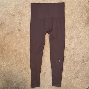 Savvy Capri workout leggings